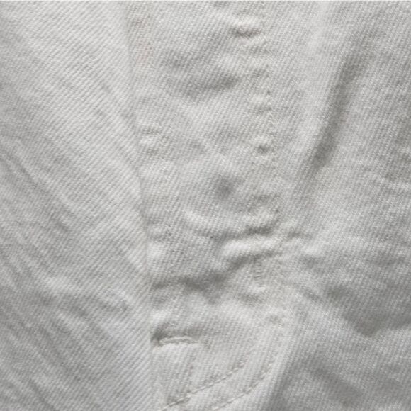Edwin, Womens shorts In light off white. NWT-Size 32🔥🔥 - Picture 10 of 13